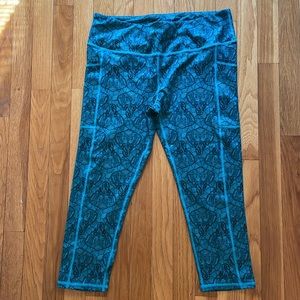 CVG leggings in capri length